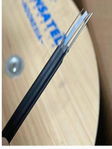 Figure 8 Central Loose Tube Aerial Fiber Optic Cable 2-12 Core